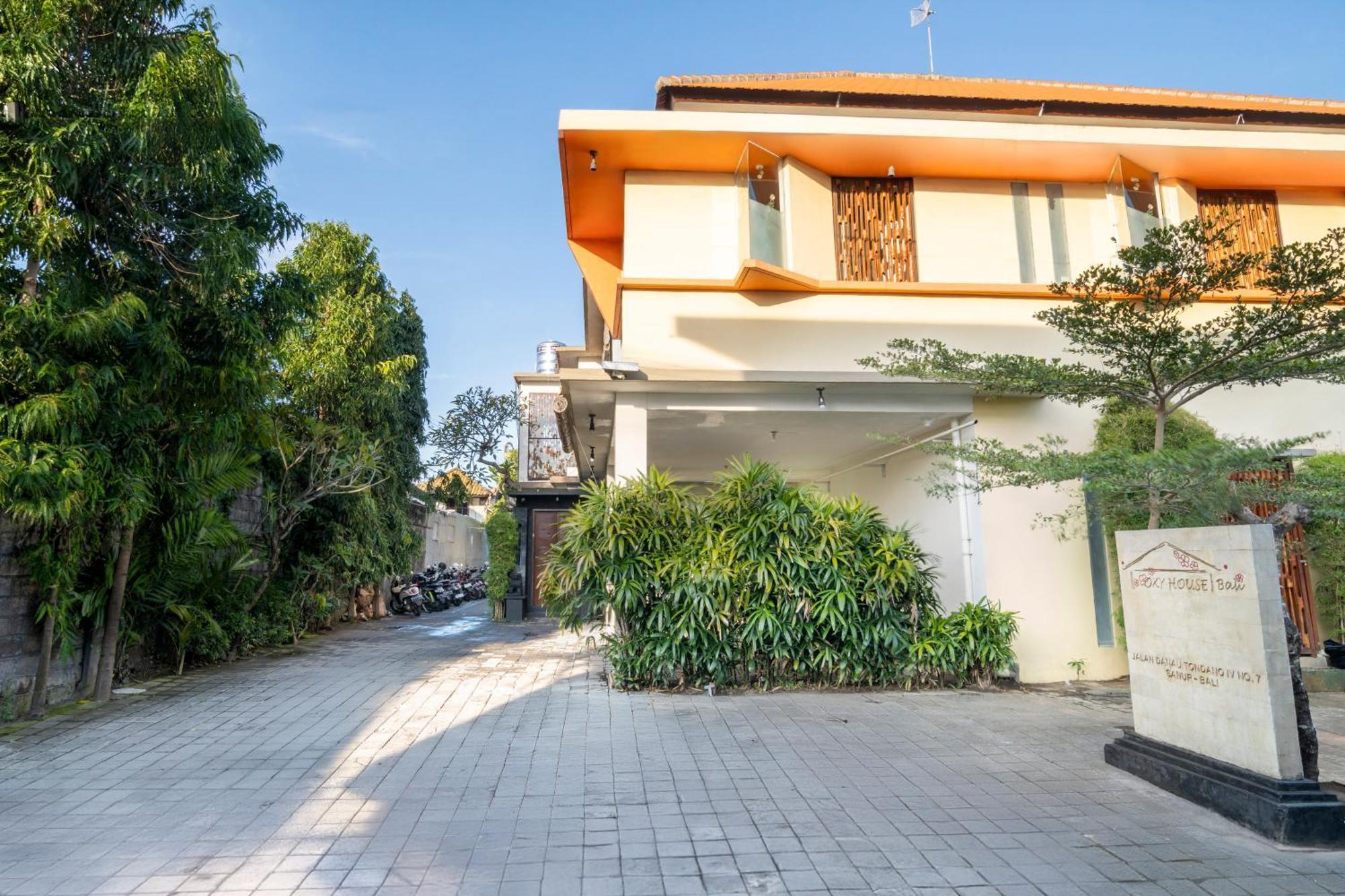 Oxy House Bali Hotel Sanur  Exterior photo