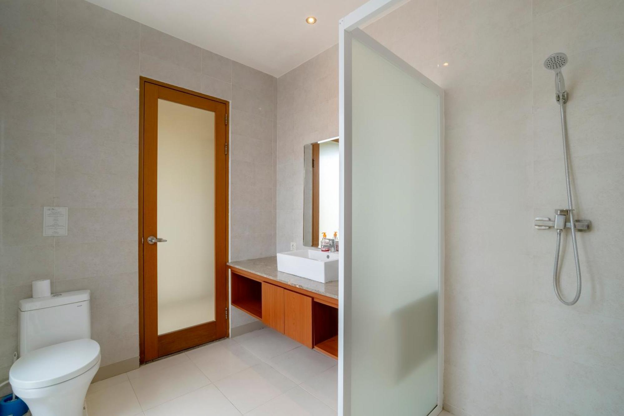 Oxy House Bali Hotel Sanur  Exterior photo