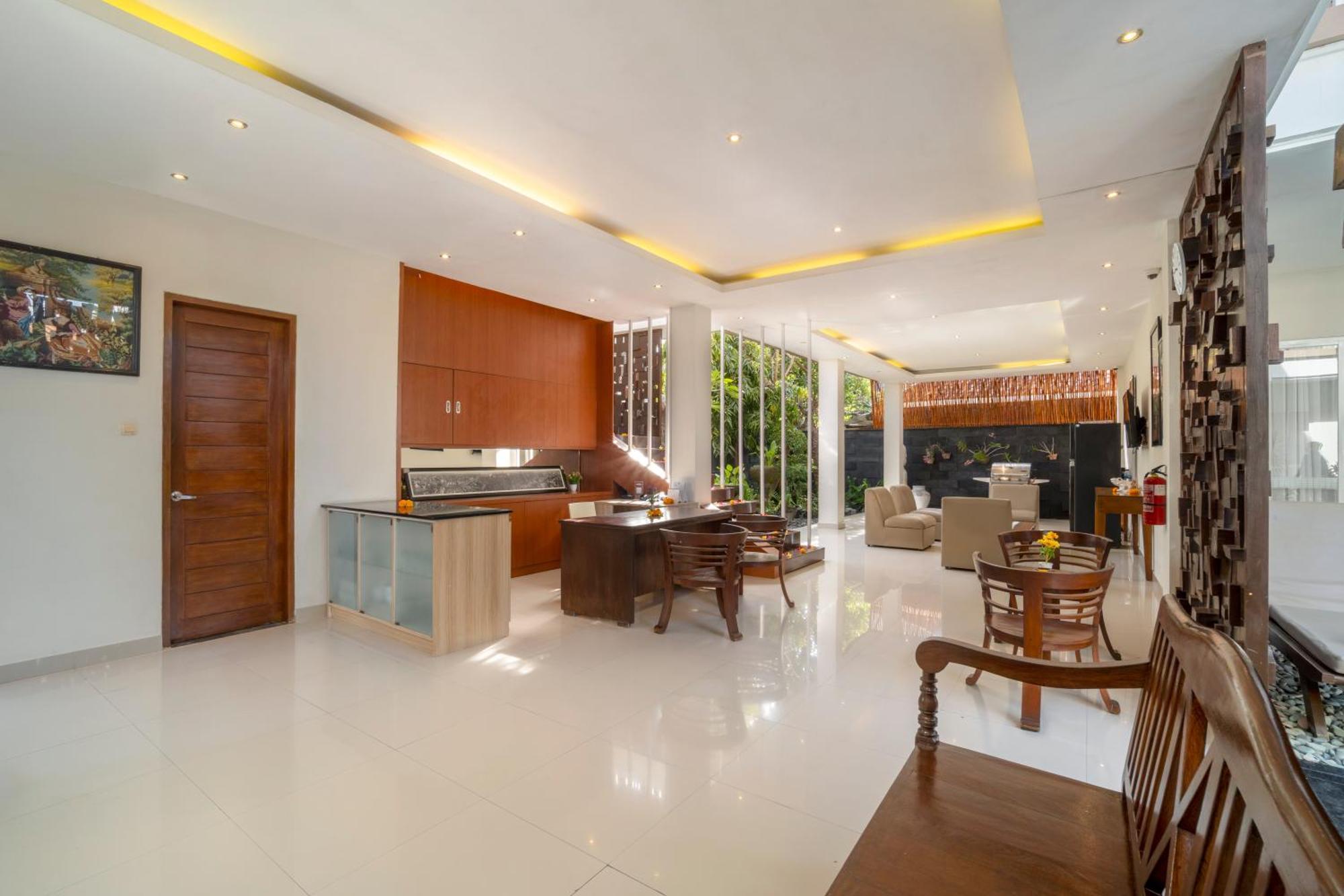 Oxy House Bali Hotel Sanur  Exterior photo